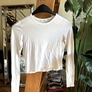 Aritzia TNA white long sleeve size xs